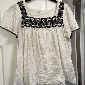 Short sleeved blouse